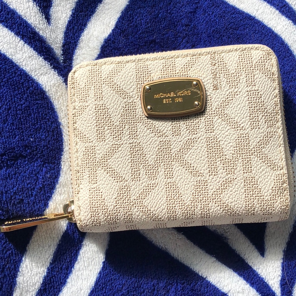 Michael Kors poker book/ wallet